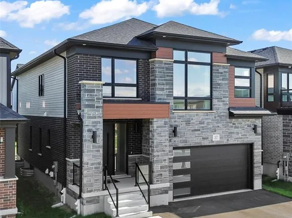 27 Jacob Detweiller Dr, Kitchener, ON N2P 0K7