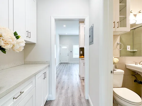 6451 Lexington Ave #1111, Los Angeles, CA 90038