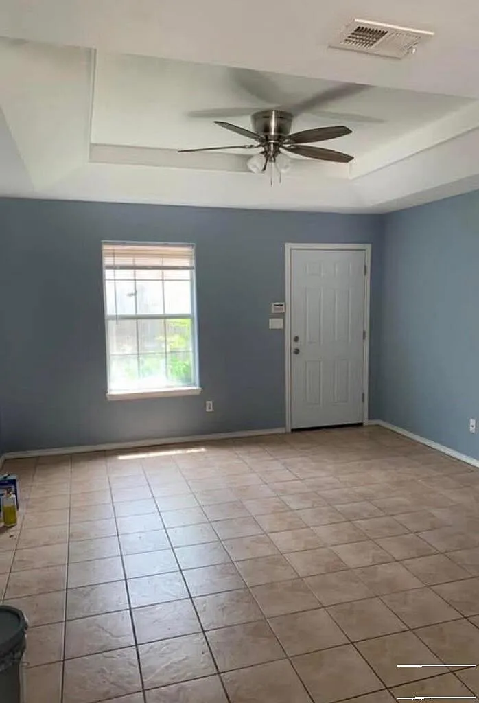 2 bed, 2.0 bath, 945 sqft, $800 — Photo 1