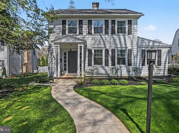 2418 Harvard Ave, Camp Hill, PA 17011