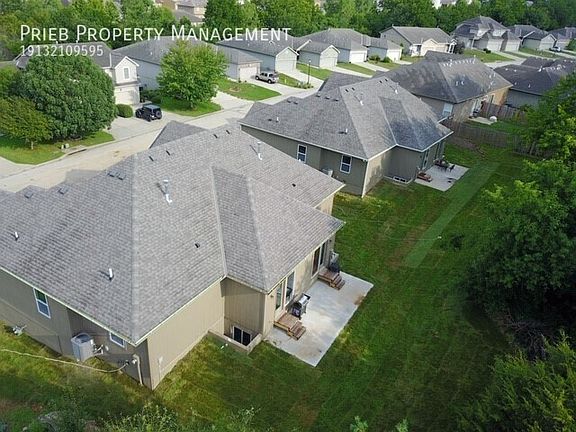 3rd image of 1229 N 132nd St