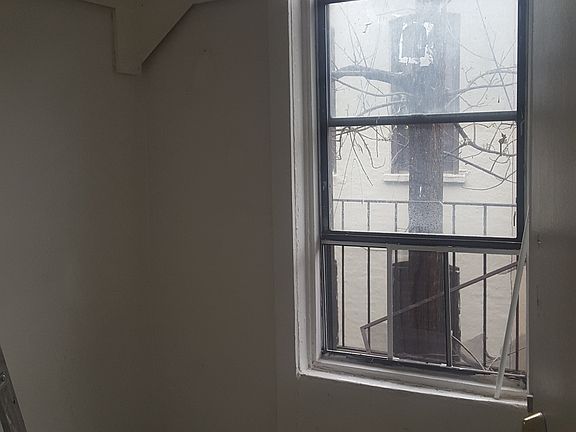 4th image of 1487 Fulton St #1