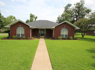 310 Linda Ln, Lindale, TX 75771
