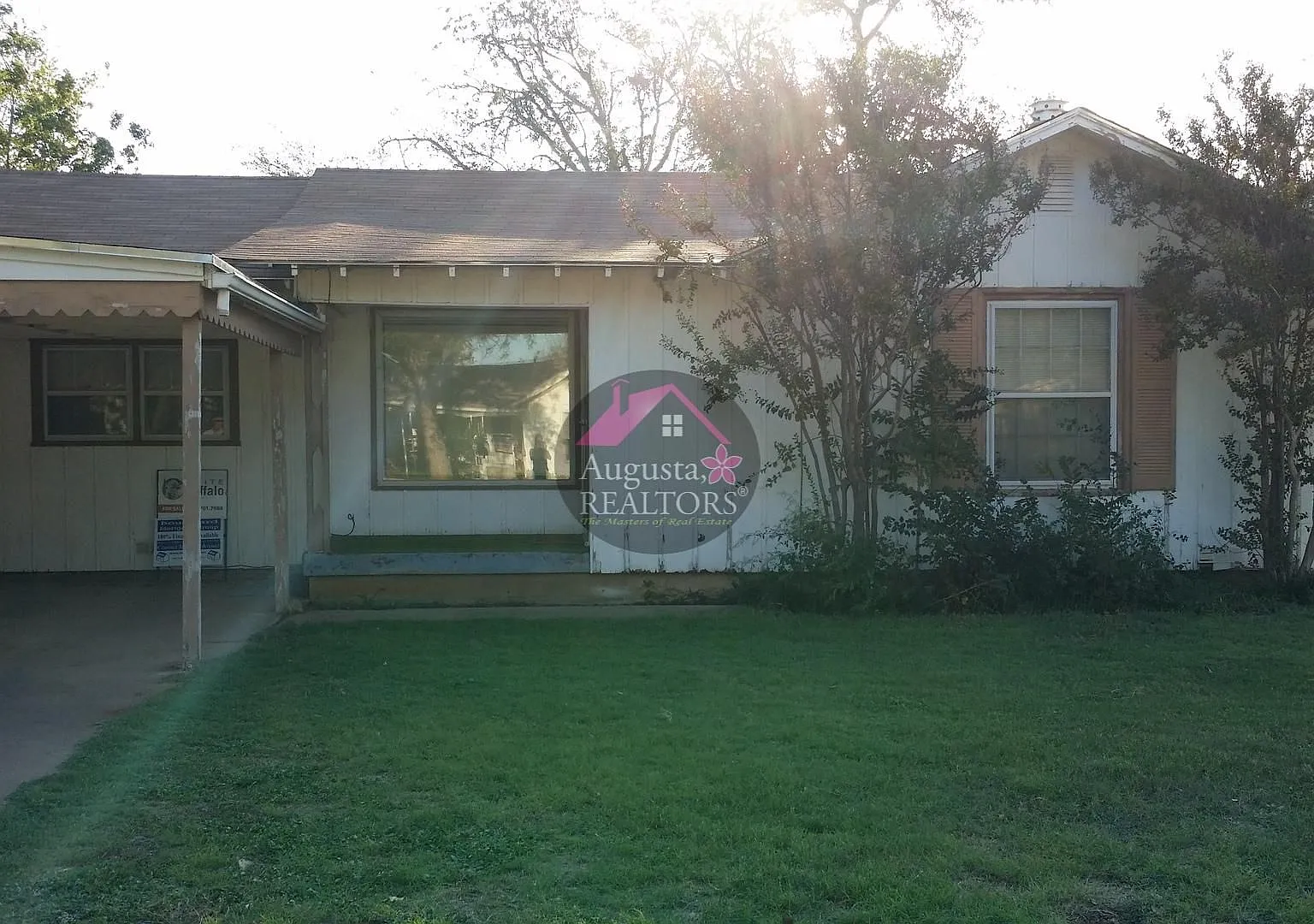 Cozy 3 bedroom home in Merkel! — Photo 1