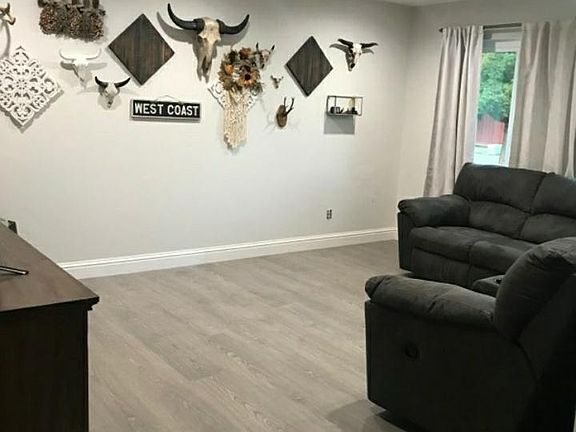 4th image of 5775 Hillbright Cir