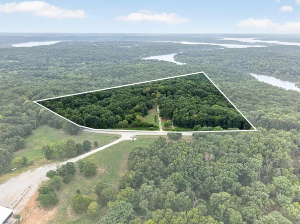 517 County Road 171, Greenfield, MO 65661