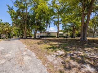 217 W Del Monte Ave, Clewiston, FL 33440