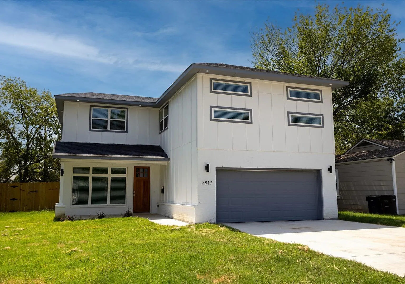 Winfield 3817 — Photo 1