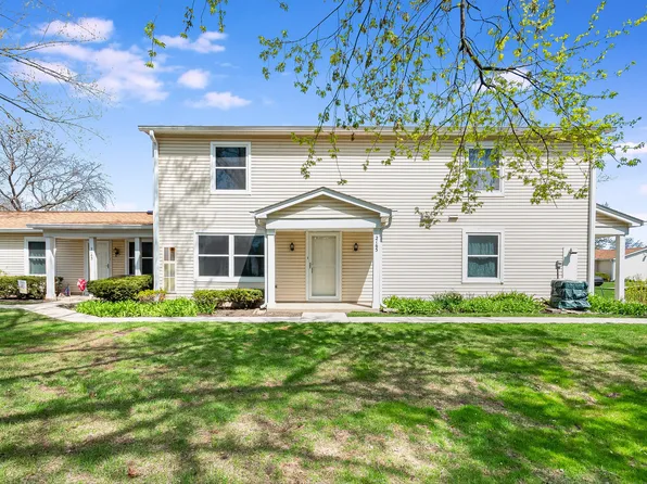2165 N Dogwood Ln #2165, Palatine, IL 60074