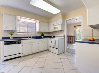 1927 Ash Meadow Dr, Houston, TX 77090