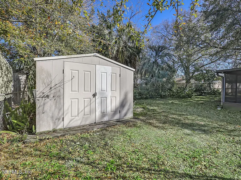 3223 Victoria Park Rd — Photo 29