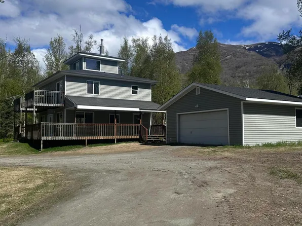17755 E Idle Dr, Palmer, AK 99645