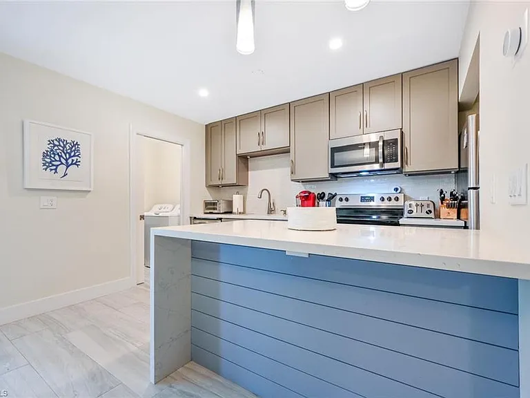 788 Park Shore Dr #G17 — Photo 20