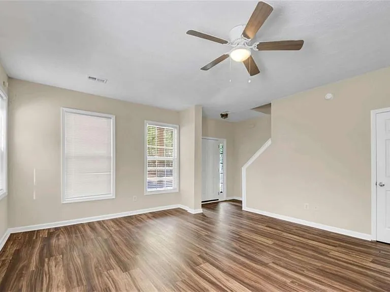 4840 Hairston Park Sq — Photo 5