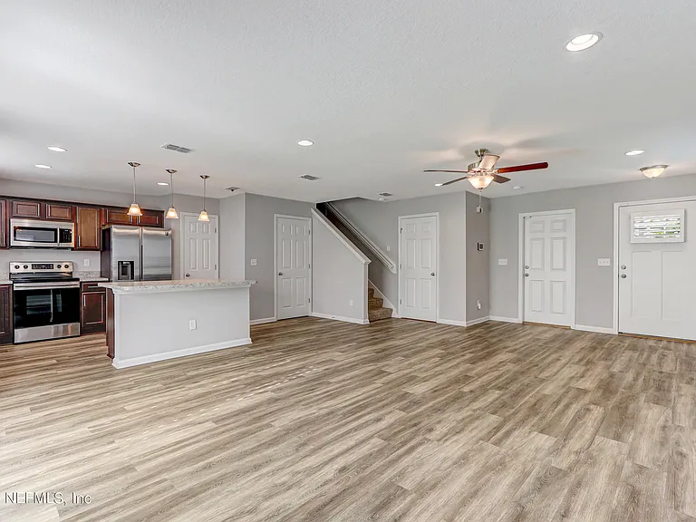 11278 Margarets Landing Pl — Photo 9