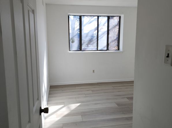 1001 N Hanover St APT 8