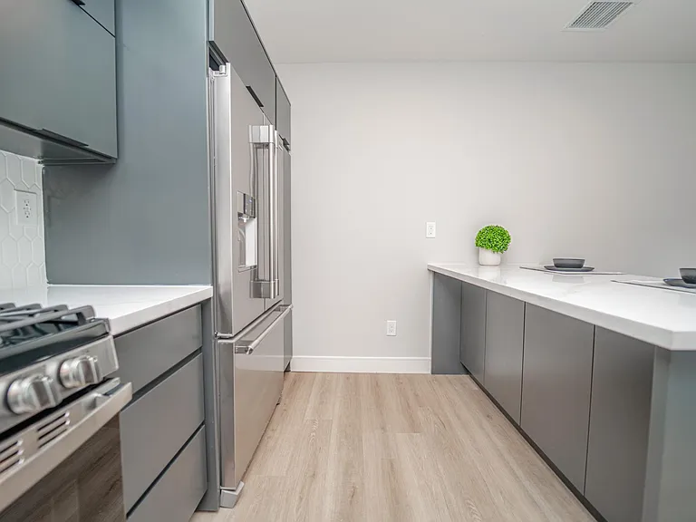 2115 Holly Dr — Photo 23