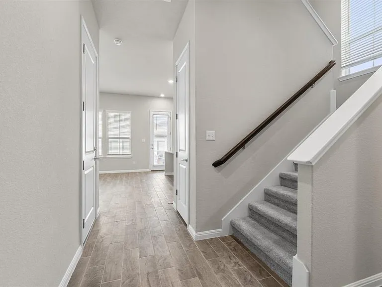 1015 Vista View Dr #1301 — Photo 2