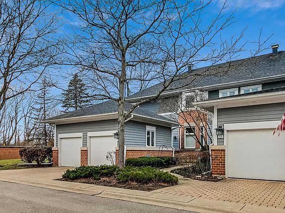 2nd image of 16 Brassie Ct