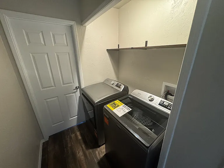 1408 Carlisle Ct — Photo 25