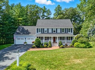 4 Palomino Way, Walpole, MA 02081