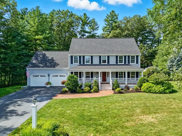 4 Palomino Way, Walpole, MA 02081