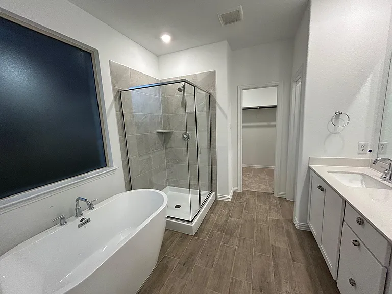 2513 Birchcrest Dr — Photo 16