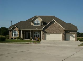 31 Rose Ct, Glen Carbon, IL 62034
