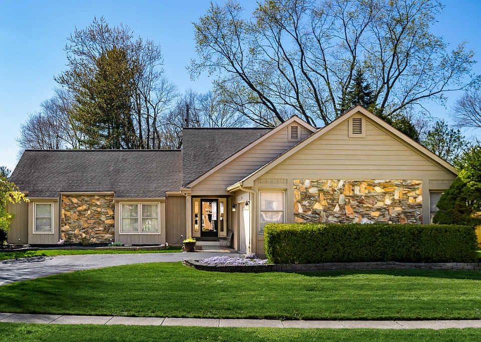 1st image of 1138 Woodman Dr