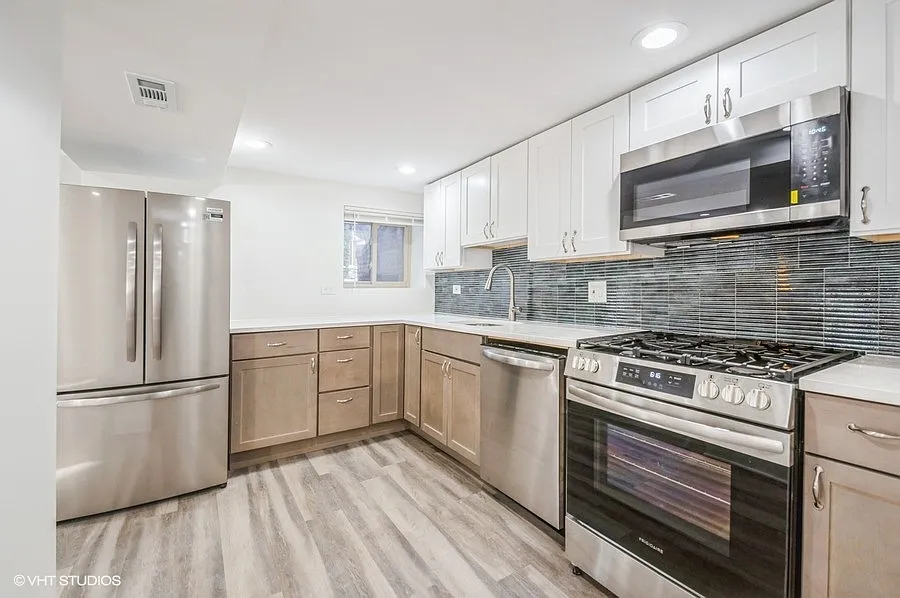 2 bed, 1.5 bath, 1000 sqft, $2,750 — Photo 1