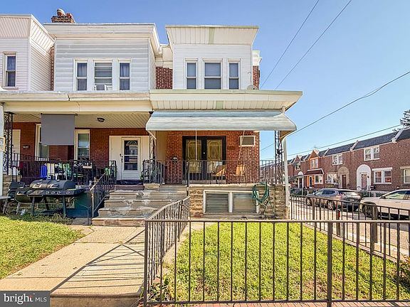 3rd image of 1533 Rosalie St