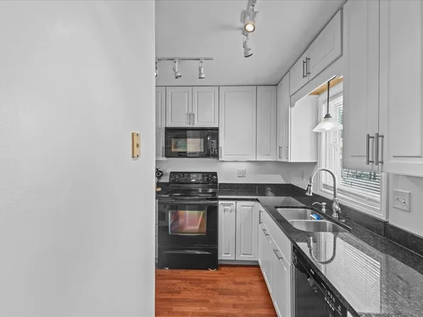 43 Jackson Street #C5, Essex Junction, VT 05452