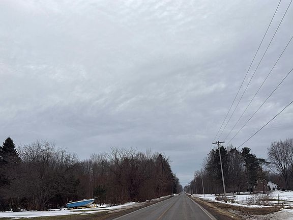 4th image of 7142 Fisher Rd