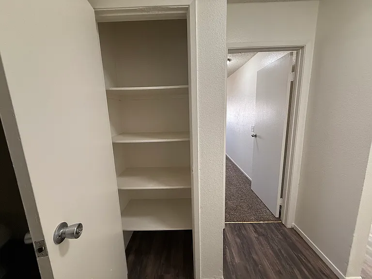455 Ash St — Photo 10