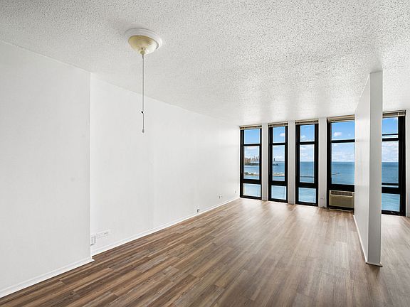 3rd image of 6700 S South Shore Dr APT 24K
