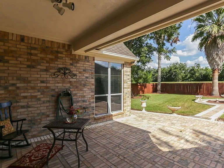 1534 Brookstone Ln — Photo 25