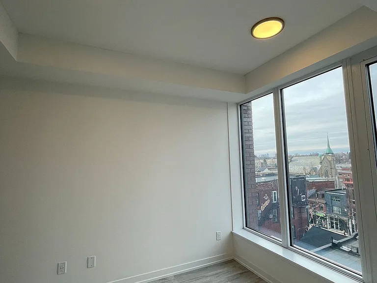 2 Augusta Ave #701 — Photo 7