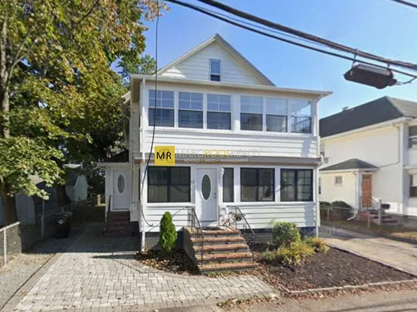 12 Lawrence St, Watertown, MA