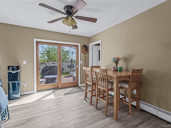 5th image of 112 Rosemont Avenue