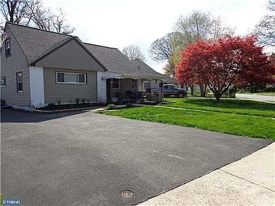 167 Oxford Cir photo 1