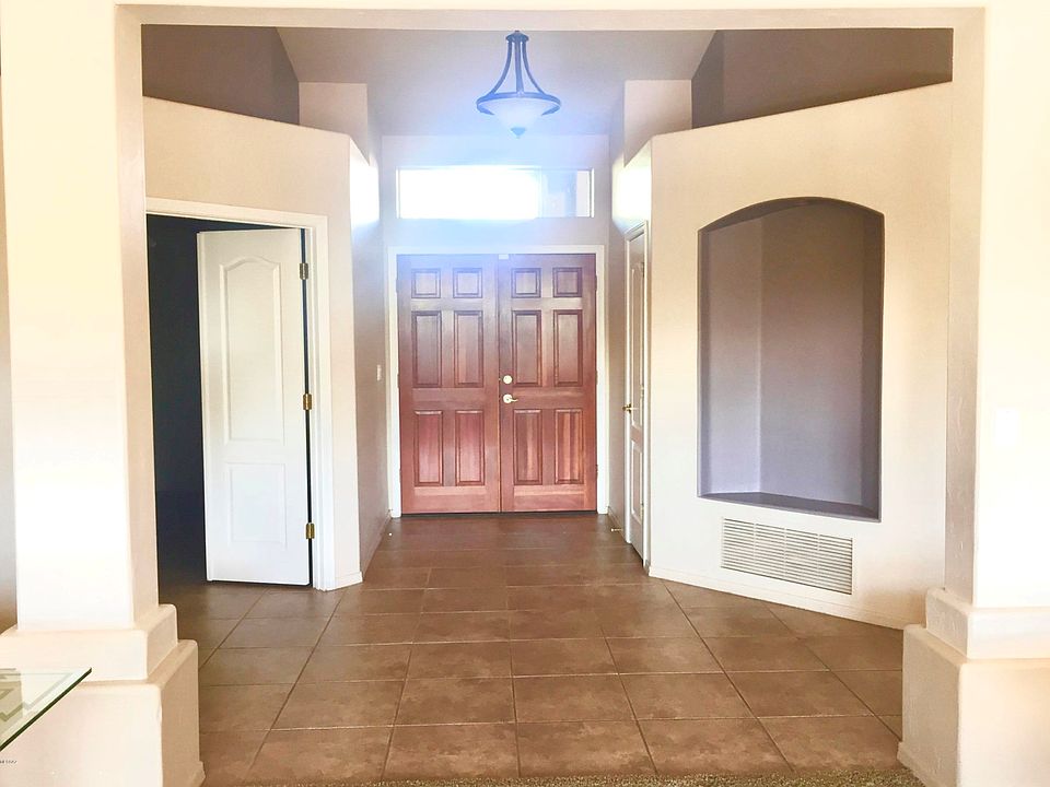 Foyer with double door entrance