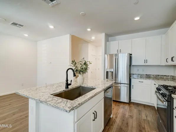 4579 S RENAISSANCE Drive #103, Gilbert, AZ 85297