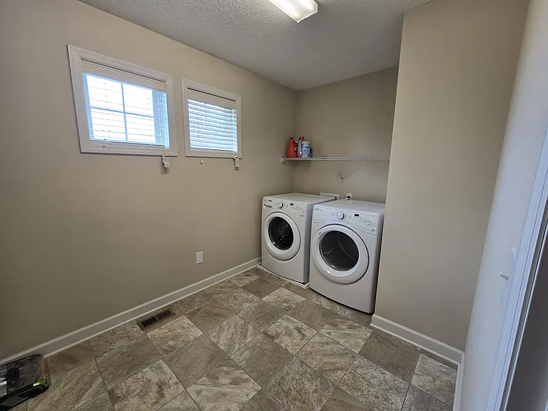 16574 Elm Creek Ct — Photo 21
