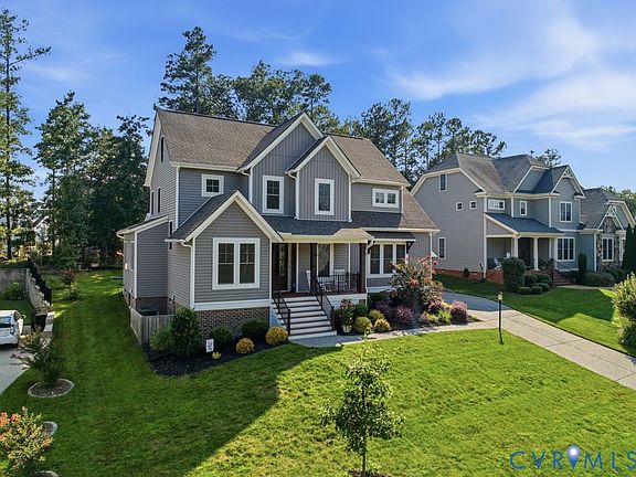 3rd image of 17113 Shoreland Dr
