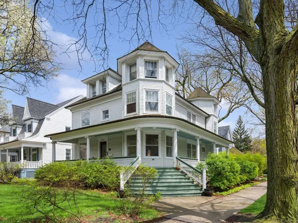 2233 Sherman Ave, Evanston, IL 60201