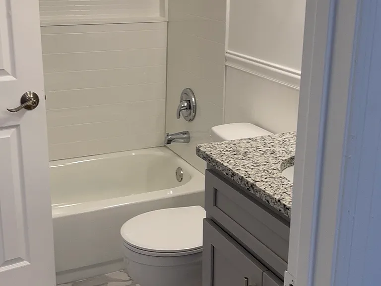 1004 Sandy Lane Dr — Photo 10