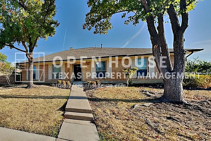 1733 Brighton Dr