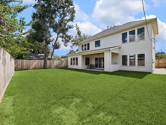 5th image of 1726 Chantilly Ln