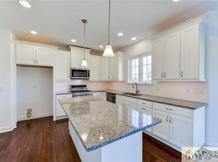 8 May Rd, East Brunswick, NJ 08816