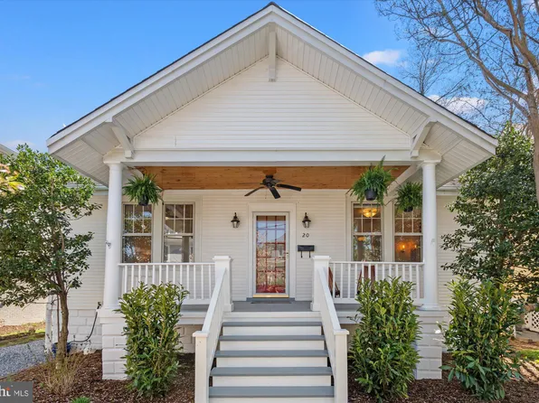 20 W Masonic View Ave, Alexandria, VA 22301